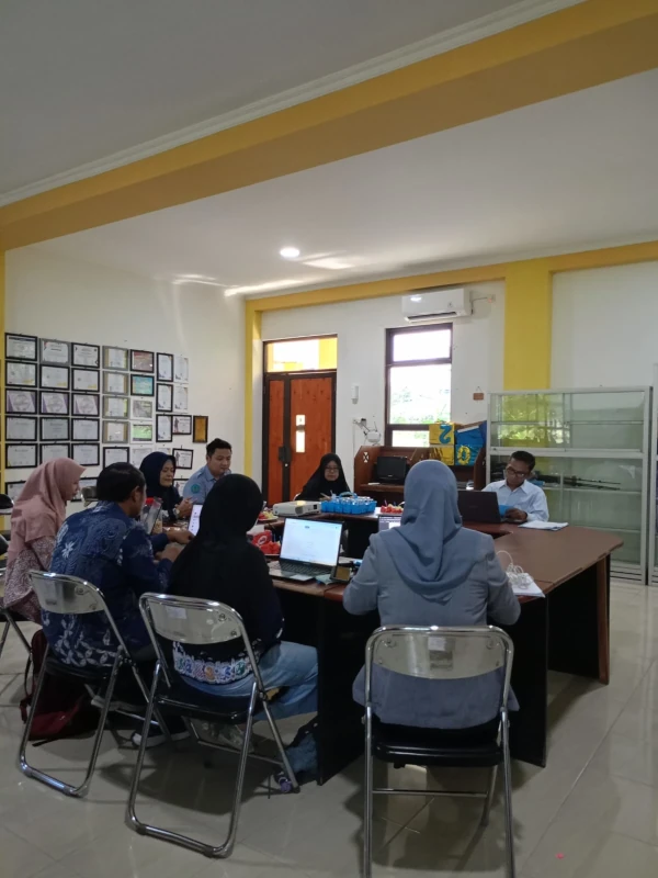 Monev 07b